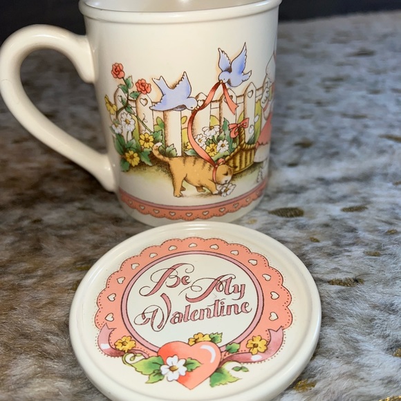 Country Kids 1990 Collectible Coffee Mug- Be my Valentine open see adorable pics - Picture 2 of 16